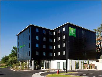 HOTEL ibis